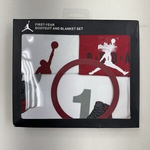 Jordan First Year Bodysuit And Blanket Set Nike Air Jordan 5NA154-001